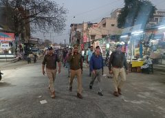 होली पर्व से पहले एसडीएम व एसडीओपी की मौजूदगी में निकला फ्लैग मार्च