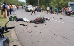 3 दोस्तों की मौत के जिम्मेदार आयशर चालक पर केस दर्ज