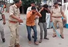 हत्या के प्रयास के आरोपियों का निकला जुलूस:  मुख्य आरोपी सहित 6 को दबोचा