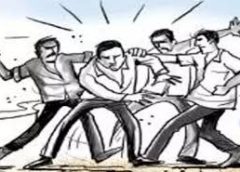  चाकूबाजी, 2 युवक घायल,मंदिर के पास मिली युवक की लाश