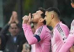 मेसी ने 900 गोल का आंकड़ा छुआ