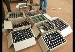 फर्जी नम्बर प्लेट के साथ 4 युवक हिरासत में 45 लाख की 2 कारों में भरी मिली 5.31 लाख की शराब