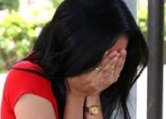 मुंह से फाड़ा कीटनाशक पाऊच, युवती की मौत