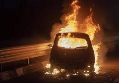 दिल्ली-मुंबई एक्सप्रेसवे पर चलती कार में आग, एमपी के 5 लोग जिंदा जले