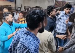 महाकाल मंदिर में श्रद्धालुओं और सुरक्षाकर्मियों के बीच मारपीट:दोनों सुरक्षाकर्मियों को हटाया
