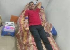 छात्र ने थाना प्रभारी को ब्लड के लिए बुलाया: बची महिला की जान, आरक्षक ने किया रक्तदान