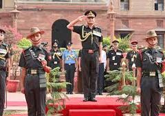 जनरल द्विवेदी आर्मी चीफ पद से रिटायर:नए जनरल धीरज सेठ ने पदभार संभाला