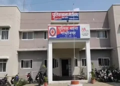 बदमाशों ने चार घरों के ताले काटकर लाखो के आभूषण के साथ नगदी चुराए
