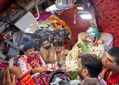 पांचवी सवारी में कम रहा वारदतों का ग्राफ,सवारी में उत्कृष्ट कार्य पर पुलिसकर्मियों का सम्मान…