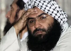 पाकिस्तान ने आतंकी मसूद- पर इनाम बढ़ाकर 70 लाख किया:भगोड़ा घोषित किया