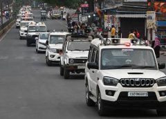 फ्लैग मार्च के दौरान निगरानी गुंडों को दी गई चेतावनी